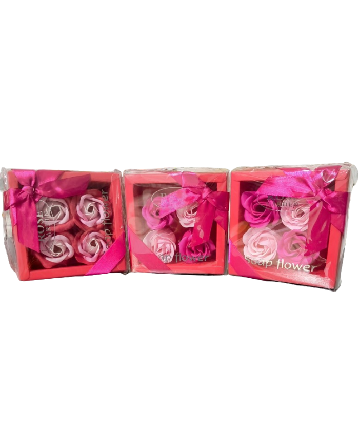 Cutie cadou 4 trandafiri din sapun cu fundita satinata