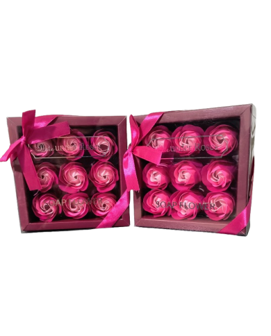 Cutie cadou 9 trandafiri din sapun si fundita satinata